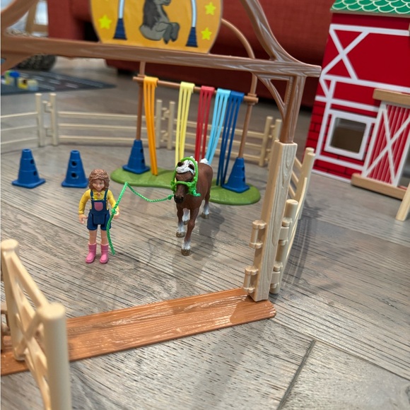 Schleich Kids Toy Horse & Wooden Barn Playset with Accessories - Picture 5 of 6